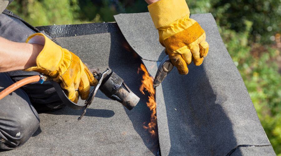 Professional residential roofers in Porter Ranch, CA